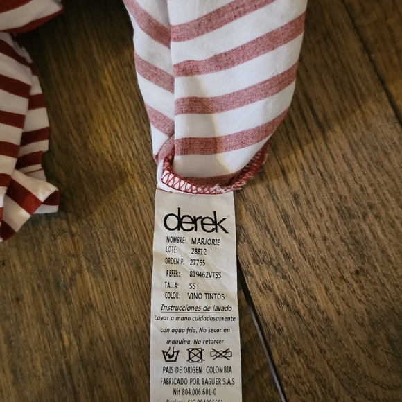 Chic Red Wine and White Striped Blouse with Zipper - Picture 8 of 8